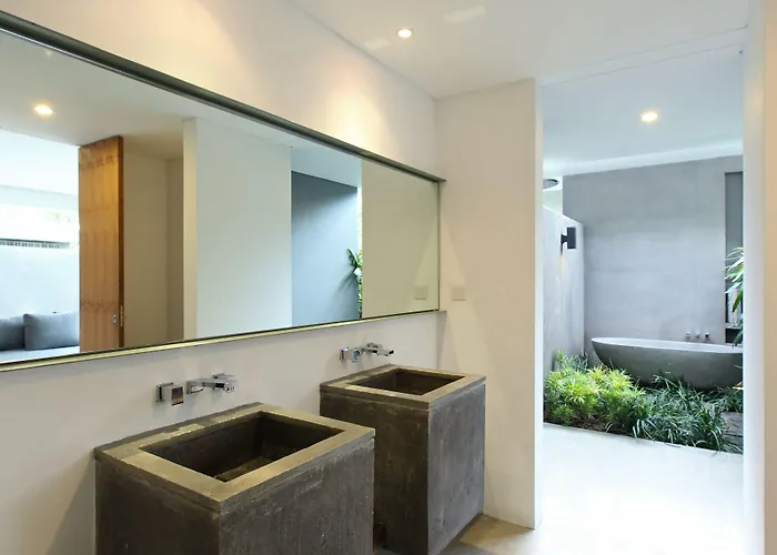Aria Villa *